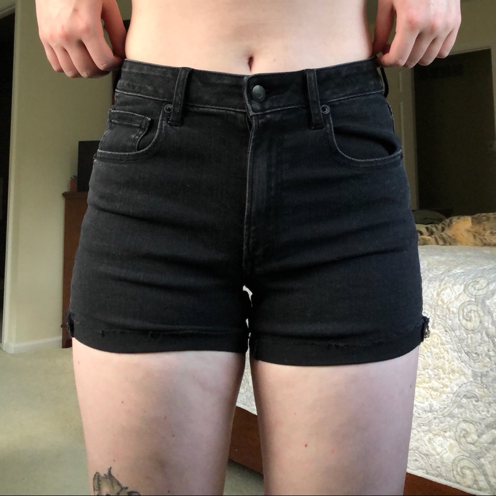 AMERICAN EAGLE black super hi-rise shortie